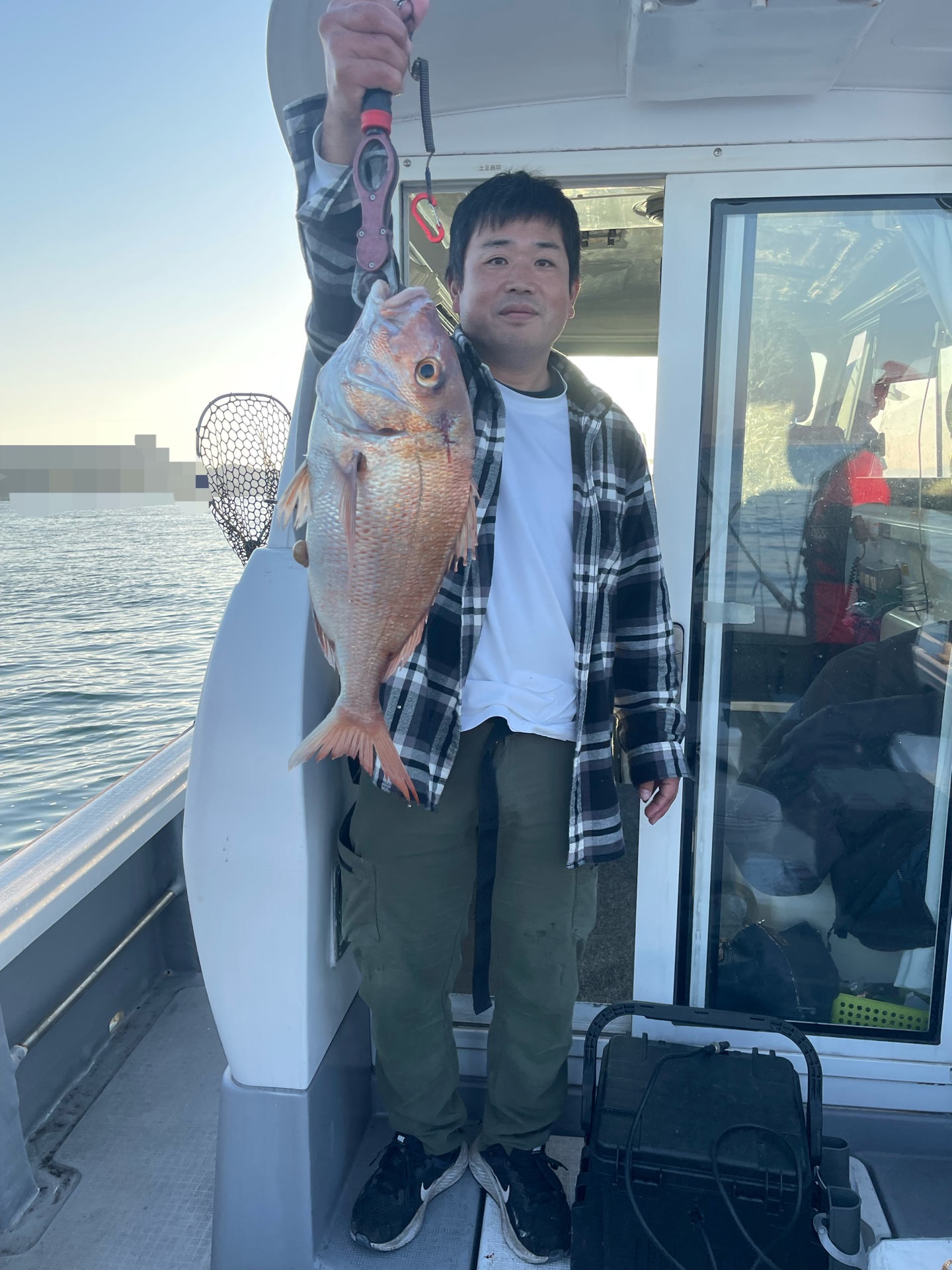 2025年12月6日の一つテンヤの釣果情報。岡山県遊漁船HORIZON