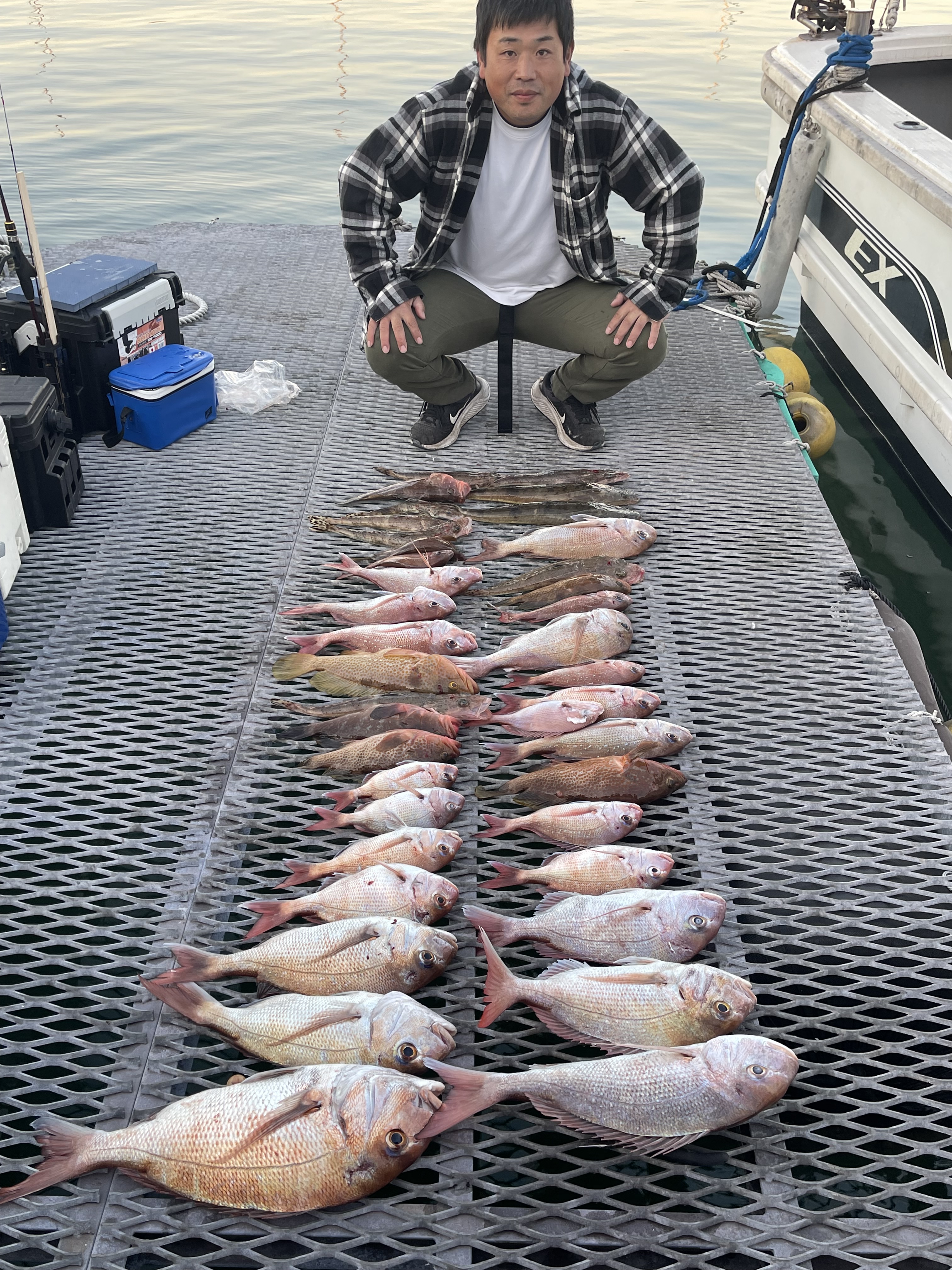 2025年12月6日の一つテンヤの釣果情報。岡山県遊漁船HORIZON